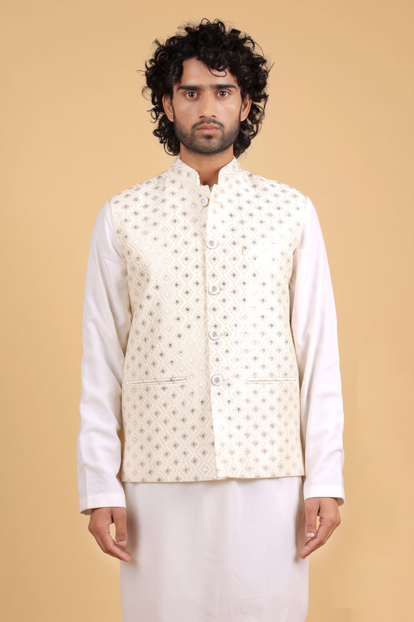 Ivory Luxe Resham Embroidered Sadri
